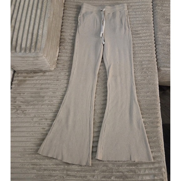 American Eagle By Payless Pants - American Eagle Waffle Knit Flare Pants Beige Cream High Waisted Lounge Small